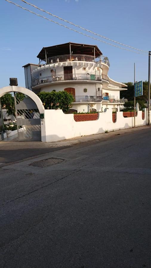 Arenella Beach Rooms Exterior photo